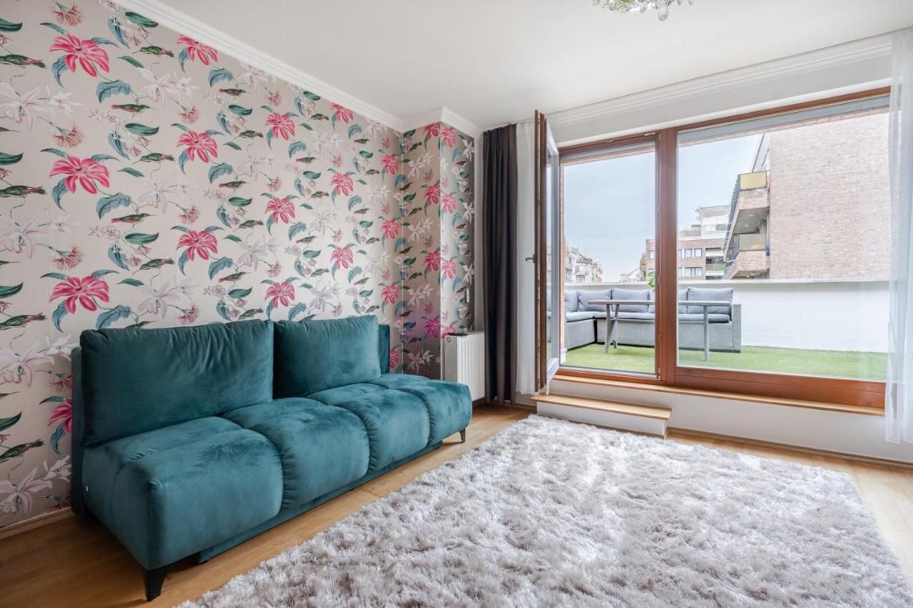 Penthouse Three Bedrooms, Three Balconies Apartment With Free Parking In Kiraly Street Budapest Exteriör bild